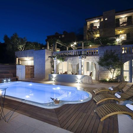 Villa Bougenvilia Tomas Tučepi Buitenkant foto