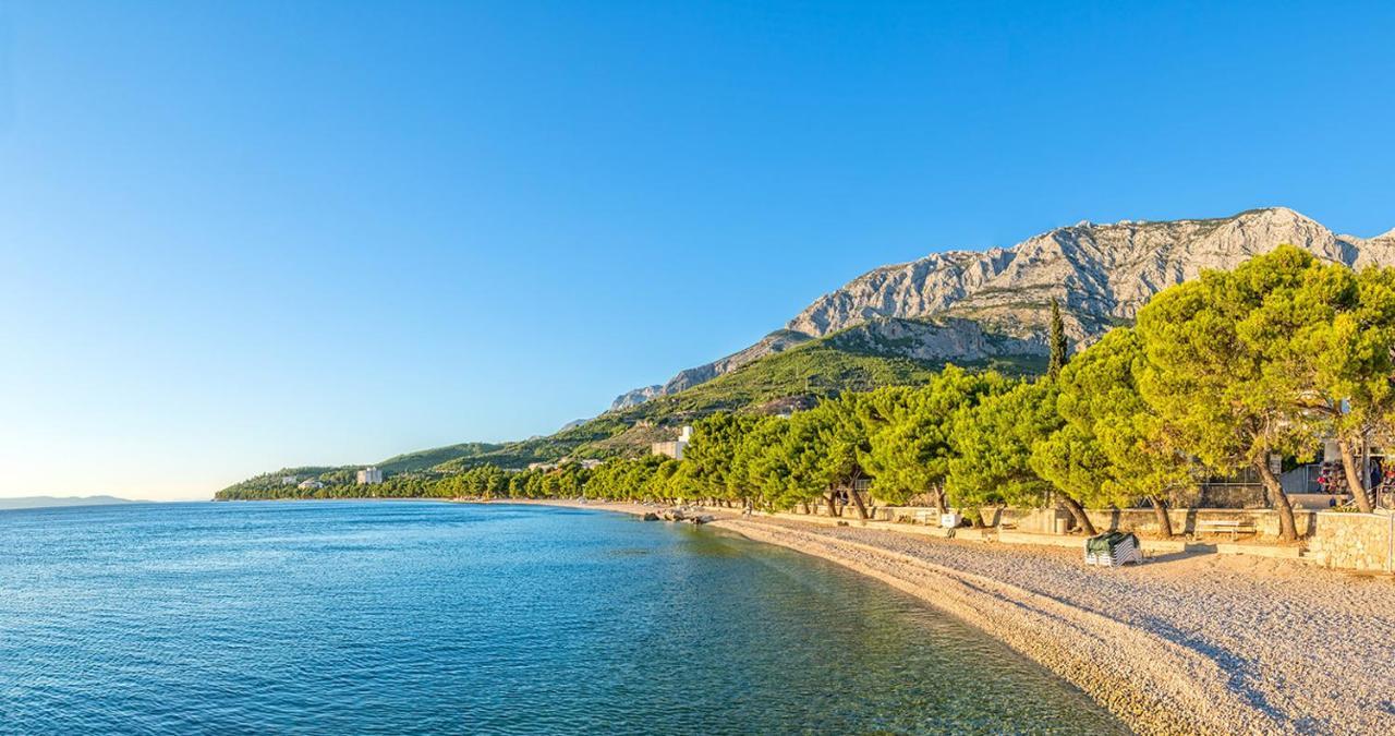 Villa Bougenvilia Tomas Tučepi Buitenkant foto