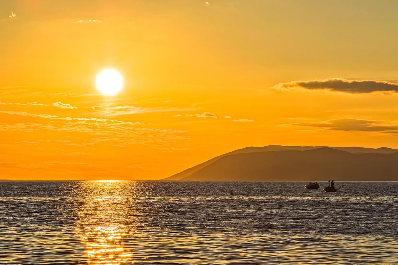 Villa Bougenvilia Tomas Tučepi Buitenkant foto